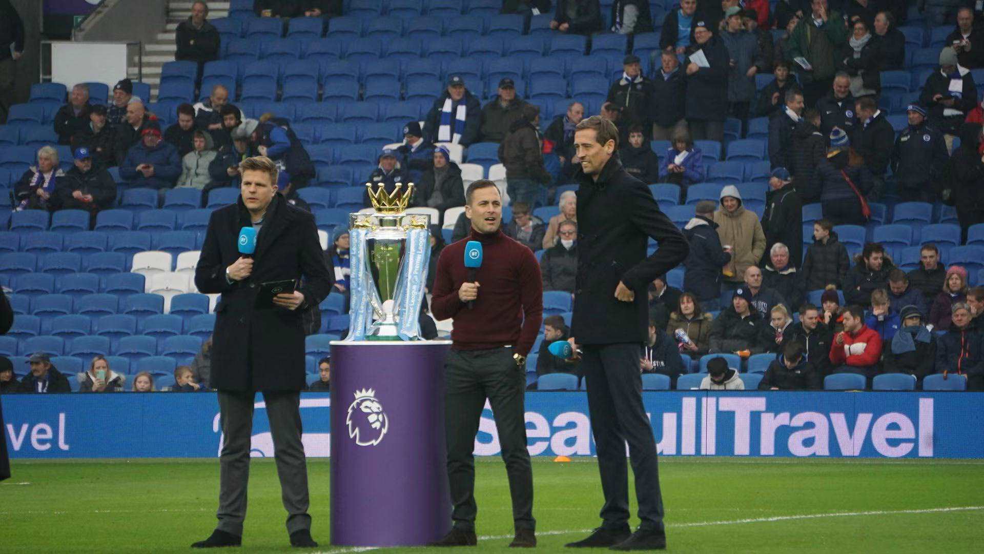 佳敏展现出 佳敏展现出